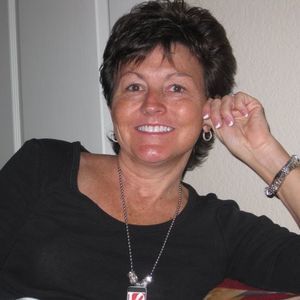 Meet your Posher, Debbie